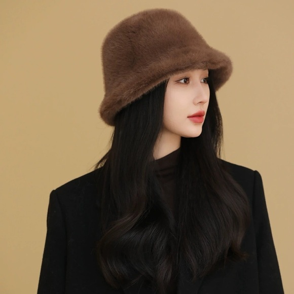 Elegant Brown Faux Fur Bucket Hat - Picture 3 of 3